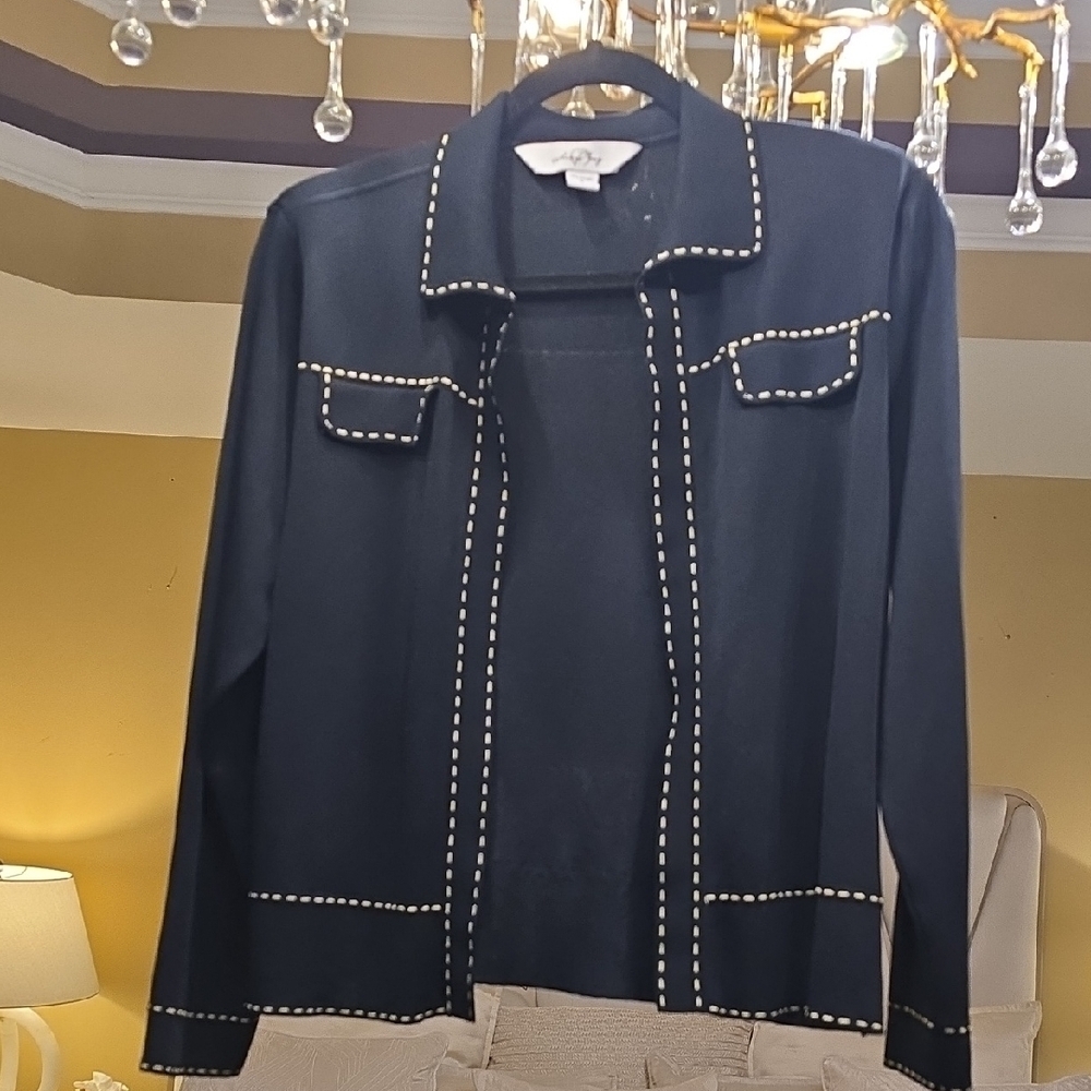 Ming Wang Gold and Black Blazer with Sophisticated Design
